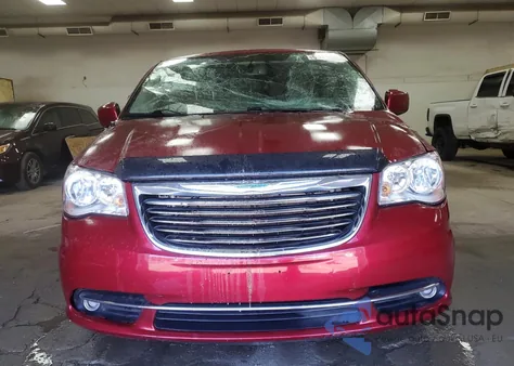 2016 Chrysler Town & Country Touring из США, поврежденный, VIN 2C4RC1BG5GR188092